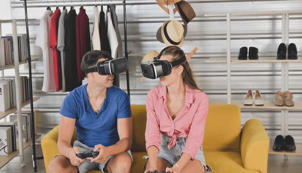 Couple trying items in e-commerce using augmented reality
