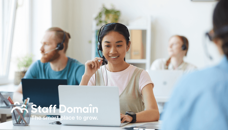 E-commerce customer service answering inquiries