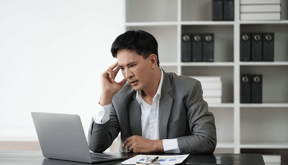 Guy studying the potential fallbacks of one-click ordering