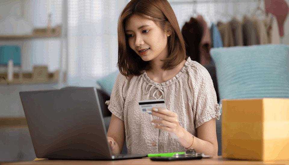 How Consumer Behaviour Shapes E-Commerce Marketing Strategies