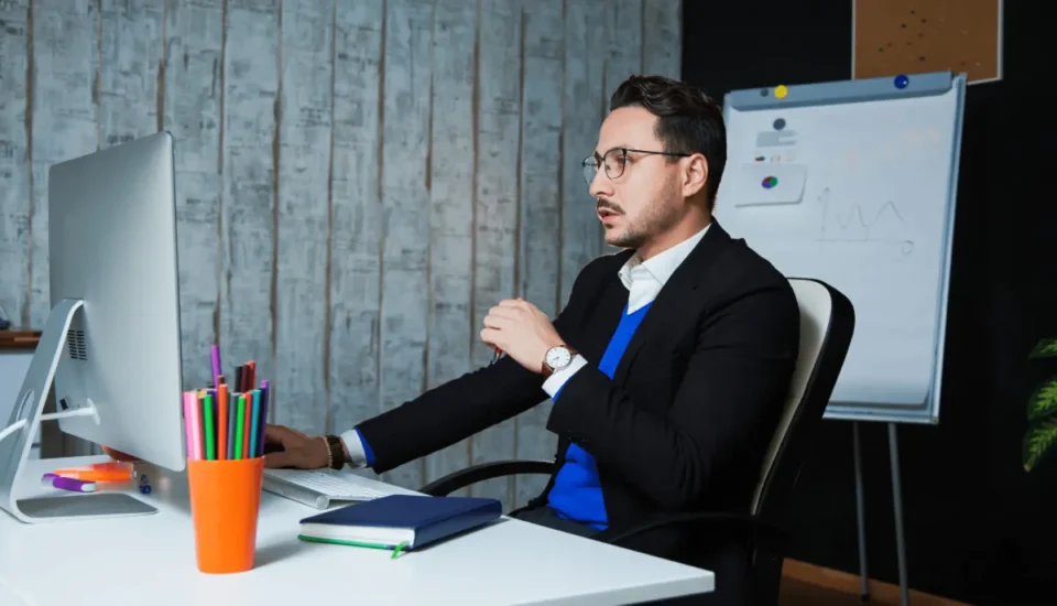 legal tech outsourcing employee reviewing his tasks for the day
