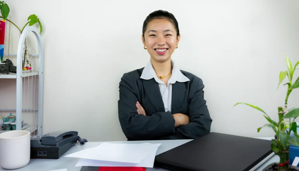 Offshore accountant happy because of her tasks